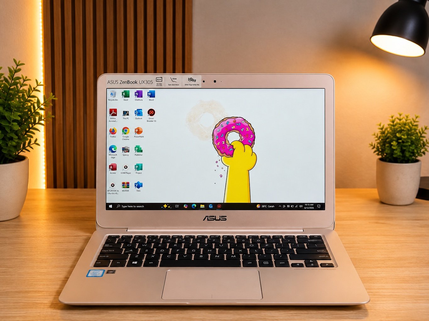 Asus ZenBook UX305 bekas - Assacomputer Kebumen