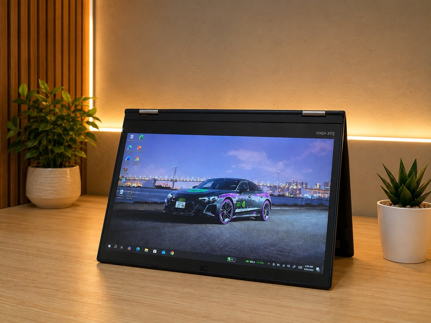 Lenovo Thinkpad Yoga370 bekas - Assacomputer Purwokerto